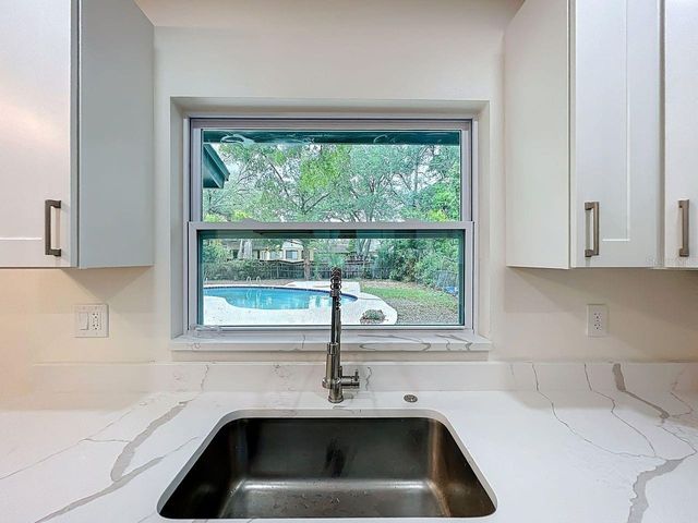 214 N ALDERWOOD STREET, Winter Springs, FL 32708