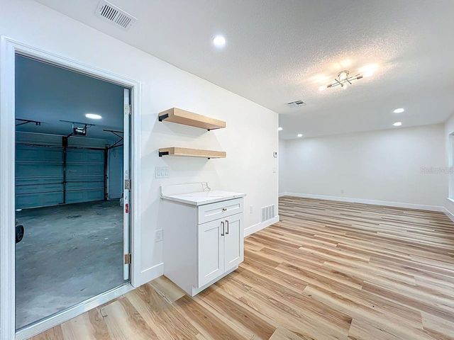214 N ALDERWOOD STREET, Winter Springs, FL 32708