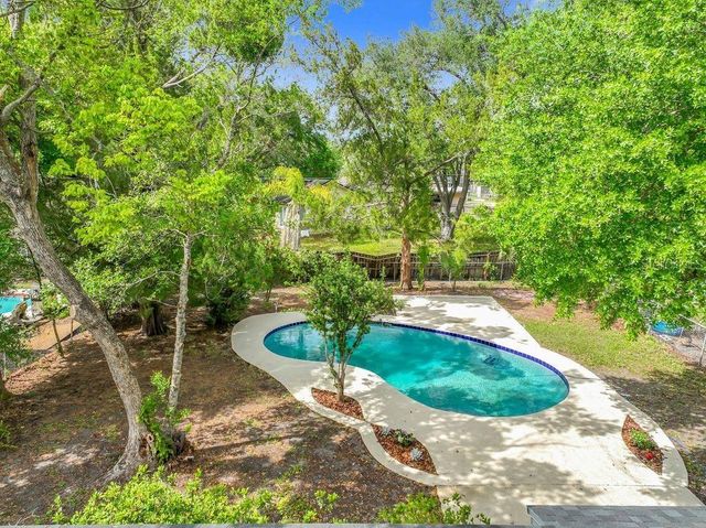 214 N ALDERWOOD STREET, Winter Springs, FL 32708