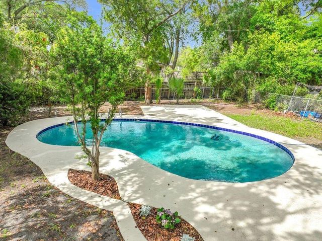 214 N ALDERWOOD STREET, Winter Springs, FL 32708