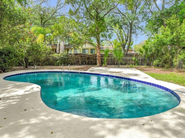 214 N ALDERWOOD STREET, Winter Springs, FL 32708