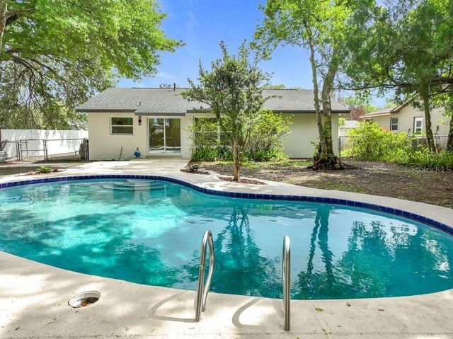 214 N ALDERWOOD STREET, Winter Springs, FL 32708