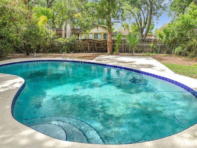 214 N ALDERWOOD STREET, Winter Springs, FL 32708