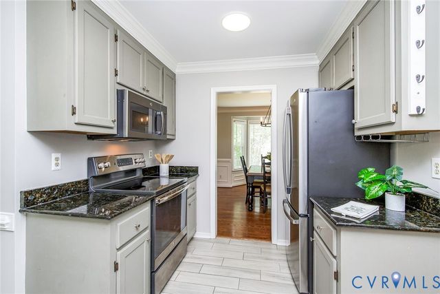 14713 Ridge Point Dr, Midlothian, VA 23112