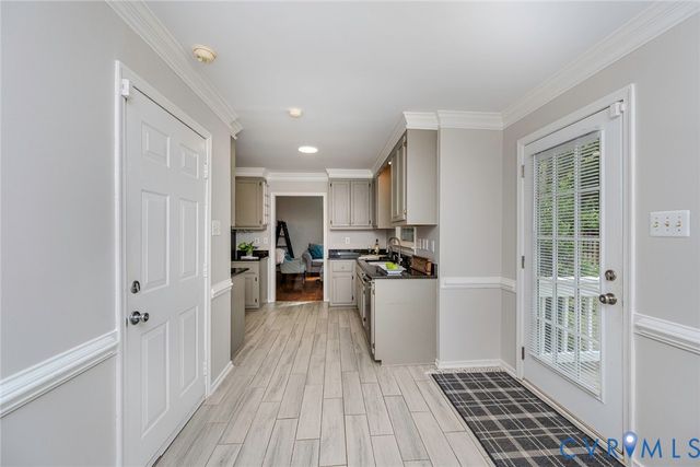14713 Ridge Point Dr, Midlothian, VA 23112