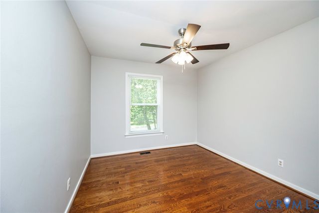 14713 Ridge Point Dr, Midlothian, VA 23112