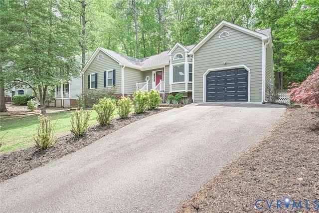 14713 Ridge Point Dr, Midlothian, VA 23112