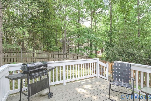 14713 Ridge Point Dr, Midlothian, VA 23112