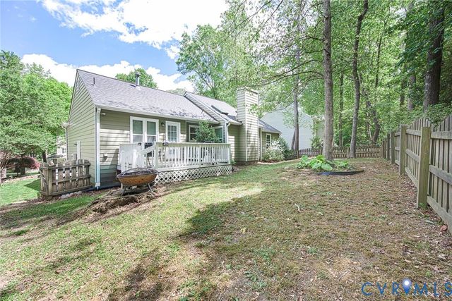 14713 Ridge Point Dr, Midlothian, VA 23112