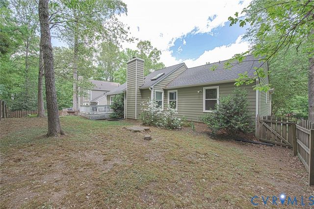 14713 Ridge Point Dr, Midlothian, VA 23112