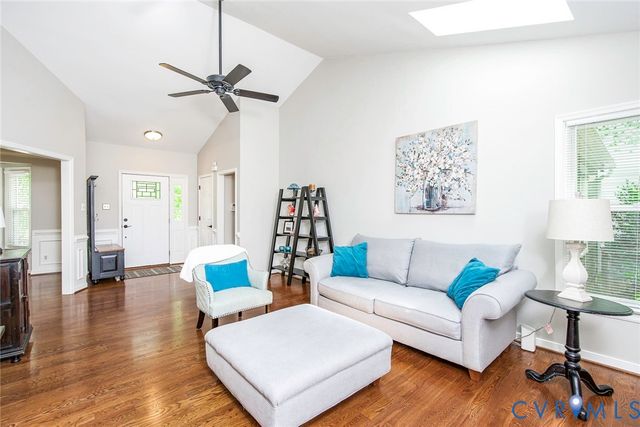 14713 Ridge Point Dr, Midlothian, VA 23112