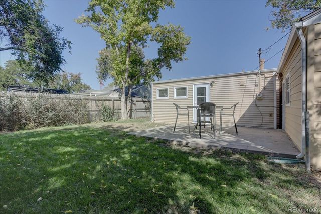 6940 W 55th Place, Arvada, CO 80002