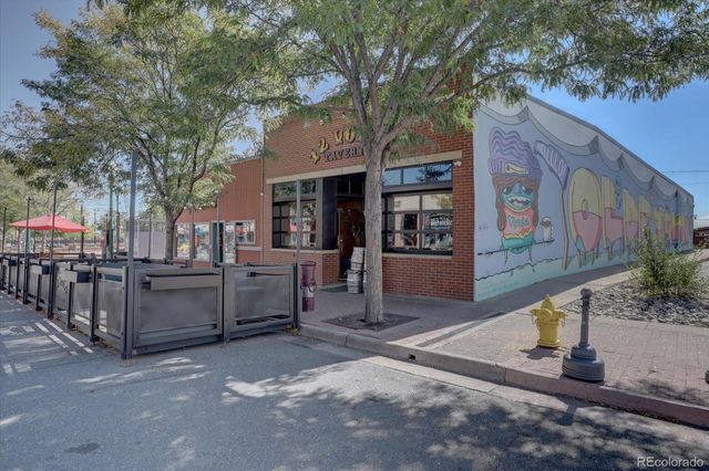 6940 W 55th Place, Arvada, CO 80002