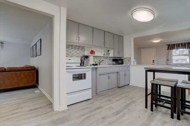 6940 W 55th Place, Arvada, CO 80002