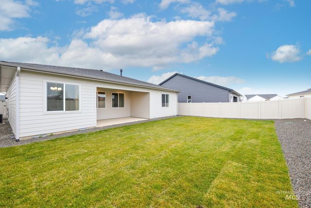 2573 N Morehouse Ave, Eagle, ID 83616