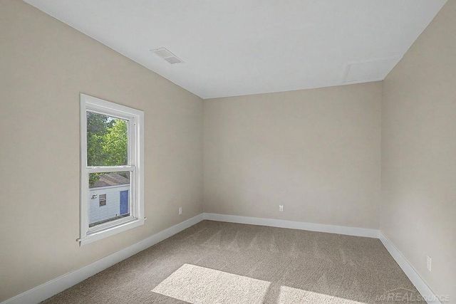 1340 Columbia Avenue, Grand Rapids, MI 49505