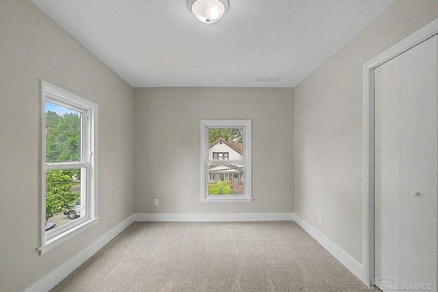 1340 Columbia Avenue, Grand Rapids, MI 49505