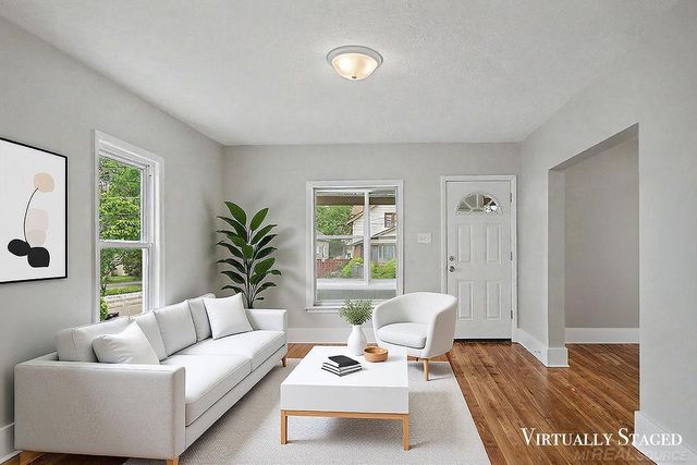 1340 Columbia Avenue, Grand Rapids, MI 49505