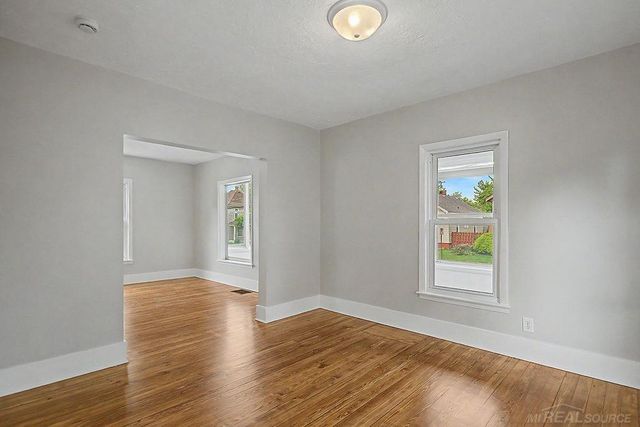 1340 Columbia Avenue, Grand Rapids, MI 49505