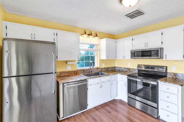 17 PENZANCE COURT, Safety Harbor, FL 34695