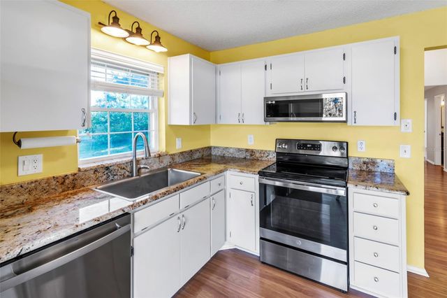 17 PENZANCE COURT, Safety Harbor, FL 34695