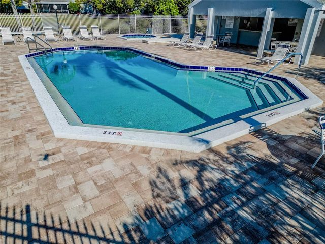 17 PENZANCE COURT, Safety Harbor, FL 34695