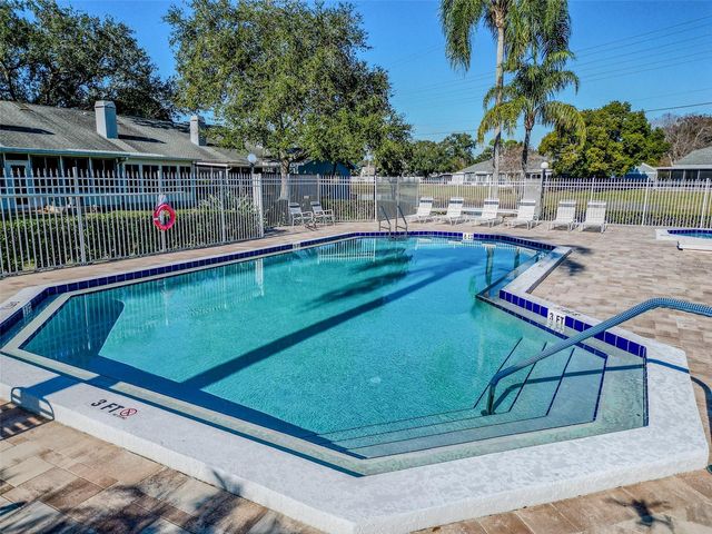 17 PENZANCE COURT, Safety Harbor, FL 34695