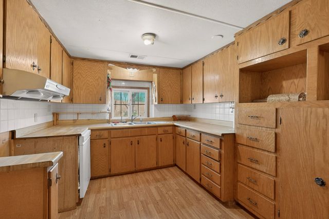 903 Calle Jose de La Cruz, Espanola, NM 87532