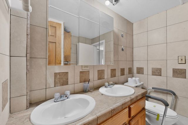 903 Calle Jose de La Cruz, Espanola, NM 87532