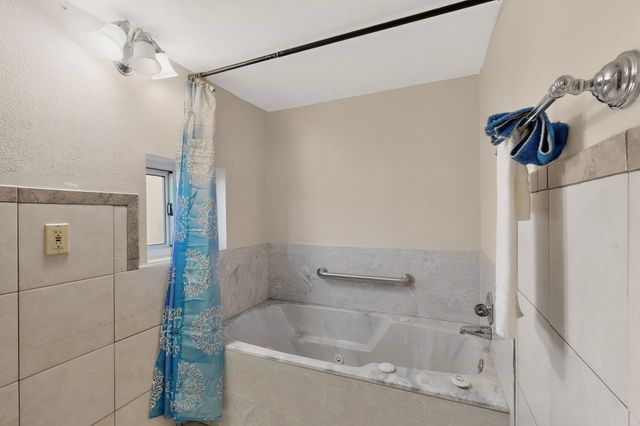 903 Calle Jose de La Cruz, Espanola, NM 87532