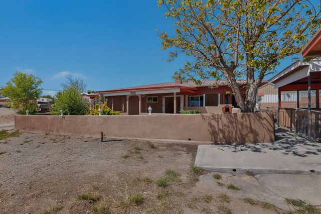 903 Calle Jose de La Cruz, Espanola, NM 87532