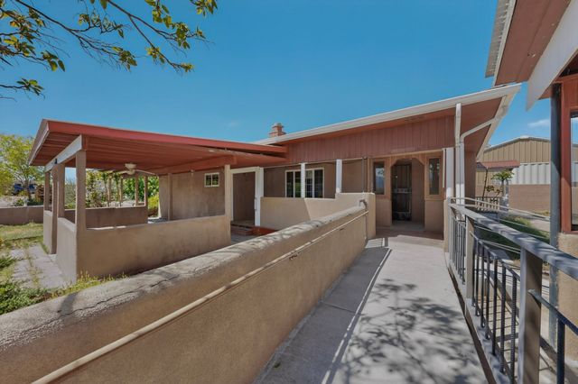 903 Calle Jose de La Cruz, Espanola, NM 87532