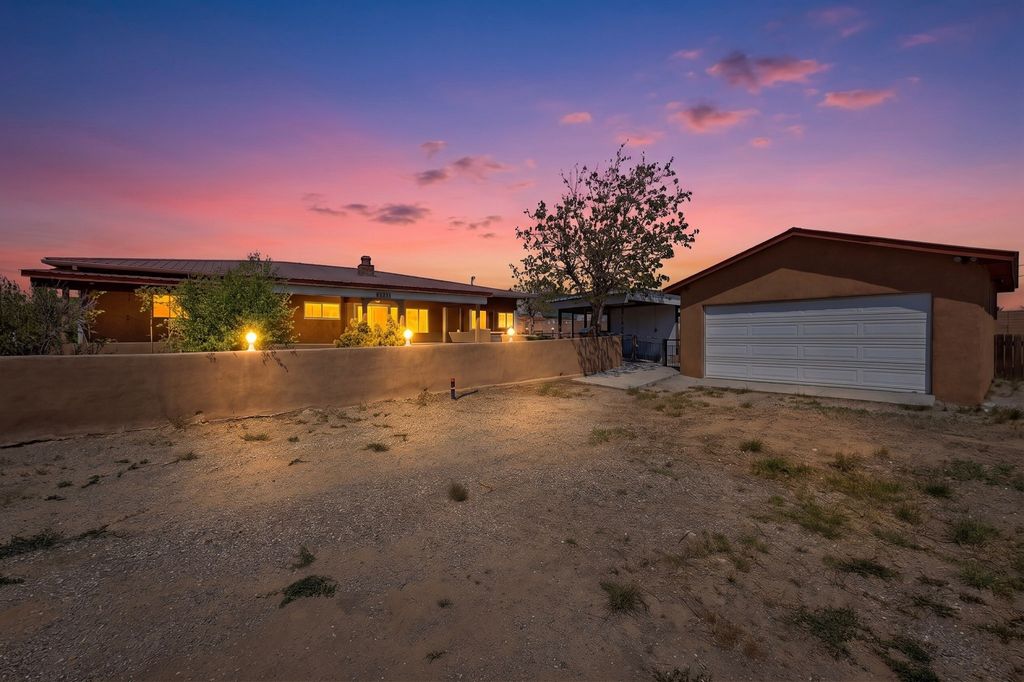 903 Calle Jose de La Cruz, Espanola, NM 87532