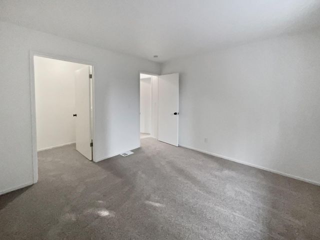 6230 Oak Valley Ln, Citrus Heights, CA 95621