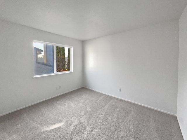 6230 Oak Valley Ln, Citrus Heights, CA 95621