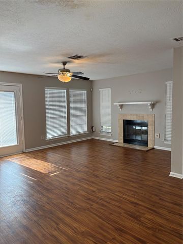 17281 Saturn Lane, Houston, TX 77058