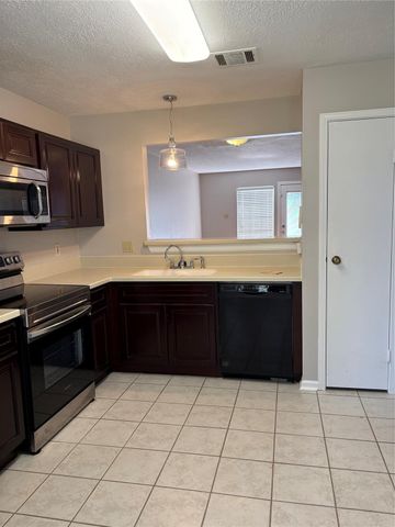 17281 Saturn Lane, Houston, TX 77058