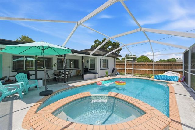 5826 17TH AVENUE S, Gulfport, FL 33707