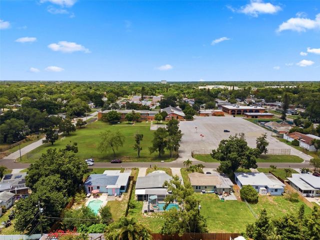 5826 17TH AVENUE S, Gulfport, FL 33707