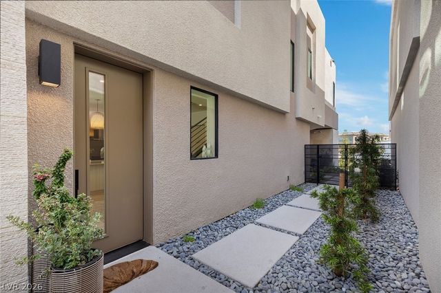 4053 Heron Fairway Drive, Las Vegas, NV 89141