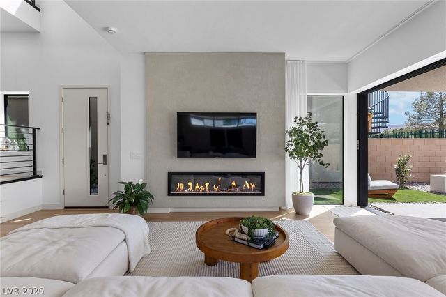 4053 Heron Fairway Drive, Las Vegas, NV 89141