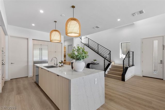 4053 Heron Fairway Drive, Las Vegas, NV 89141