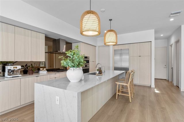 4053 Heron Fairway Drive, Las Vegas, NV 89141