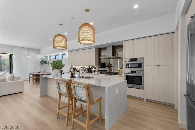 4053 Heron Fairway Drive, Las Vegas, NV 89141