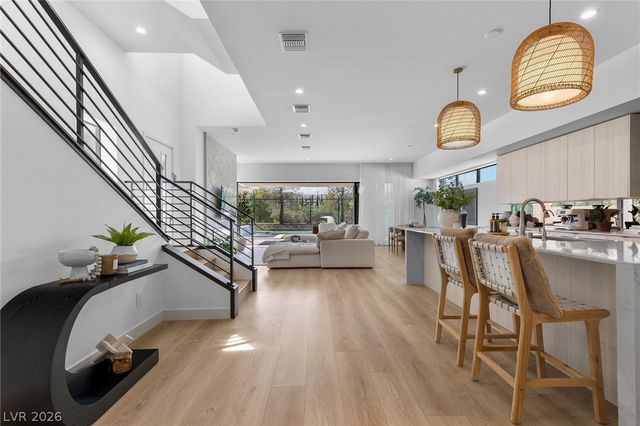 4053 Heron Fairway Drive, Las Vegas, NV 89141