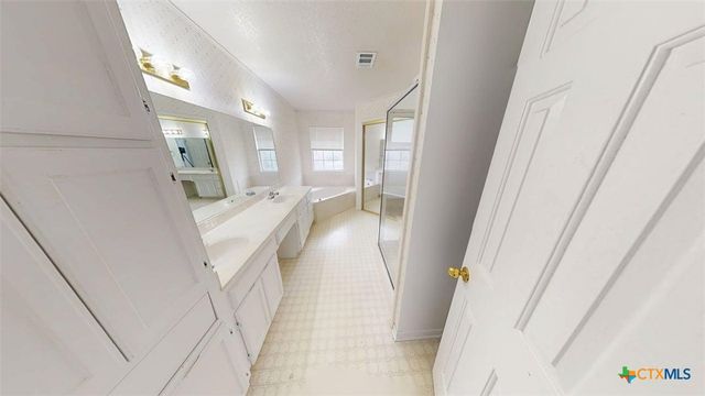 609 Man O War Drive, Harker Heights, TX 76548