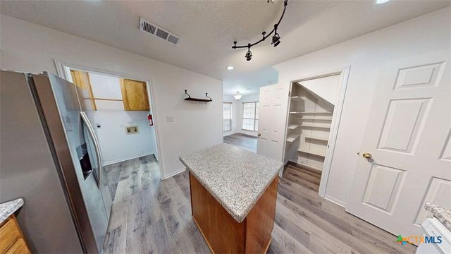 609 Man O War Drive, Harker Heights, TX 76548