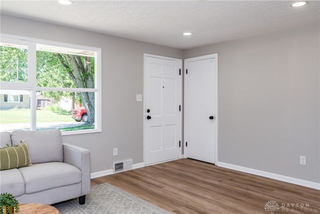 3806 Saranac Drive, Dayton, OH 45429