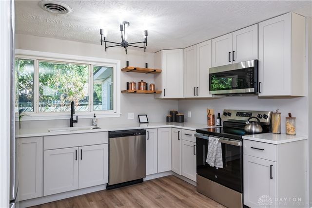 3806 Saranac Drive, Dayton, OH 45429