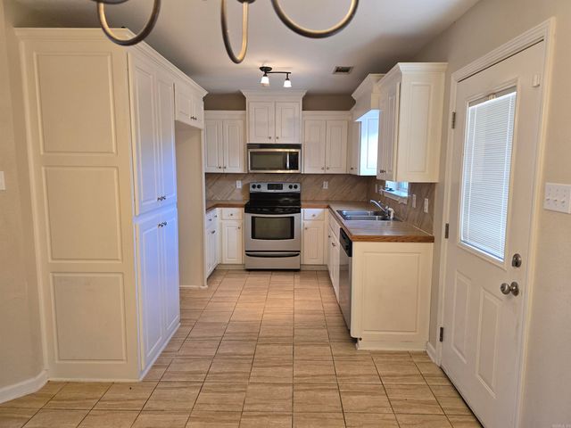 203 Boston Street, Jacksonville, AR 72076